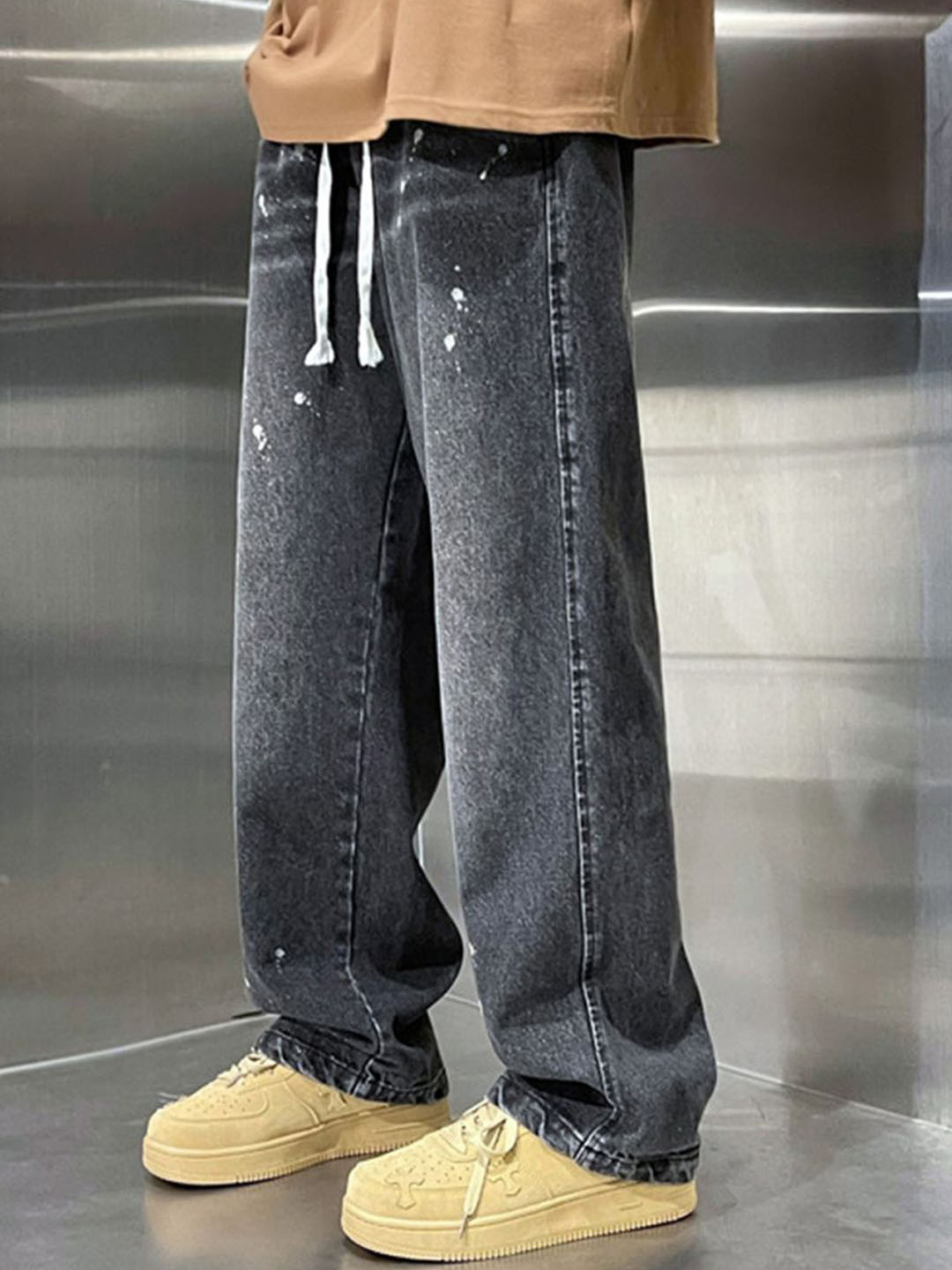 

HERE&NOW Men Regular Fit Mid-Rise Light Fade Jeans, Grey