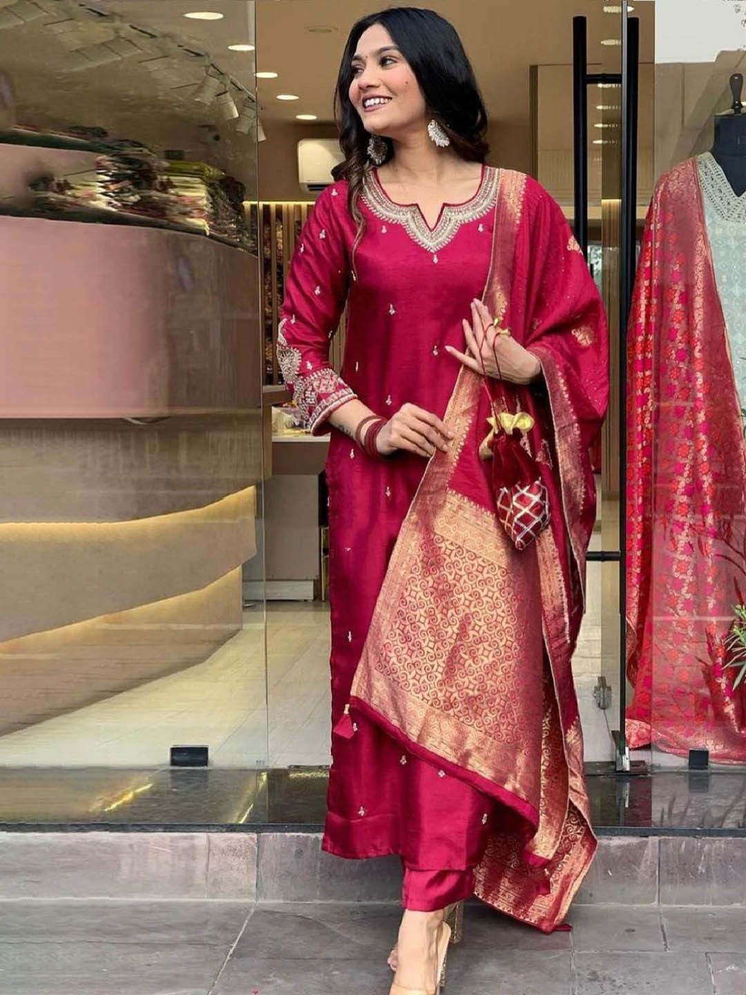 

A.V.M. SILK MILLS Women Floral Embroidered Regular Kurta with Trousers & With Dupatta, Maroon