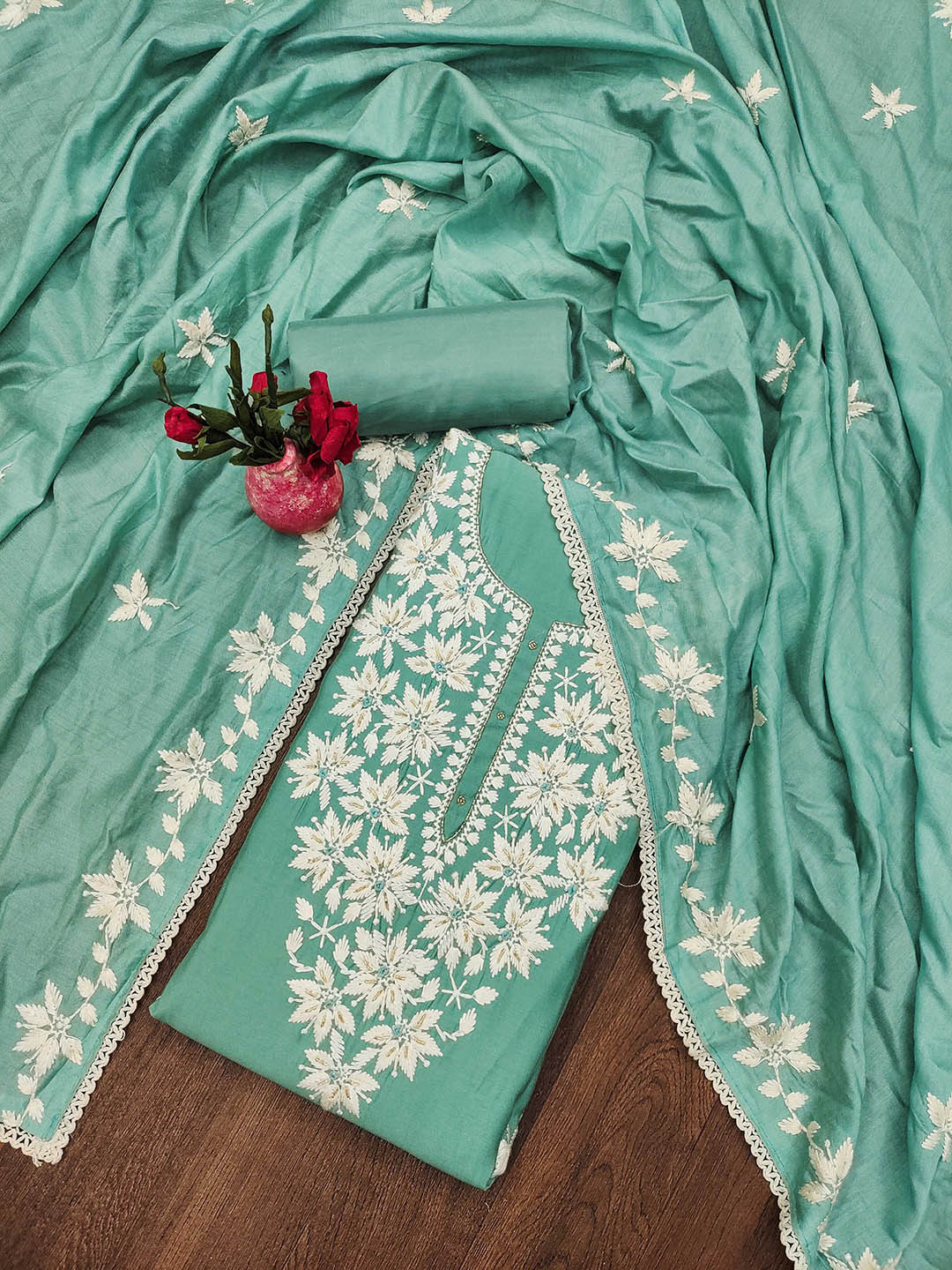 

SAINOOR Embroidered Pure Silk Semi-Stitched Dress Material, Sea green