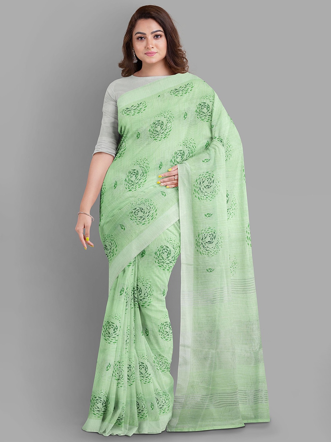 

The Chennai Silks Floral Linen Blend Fusion Bhagalpuri Saree, Green