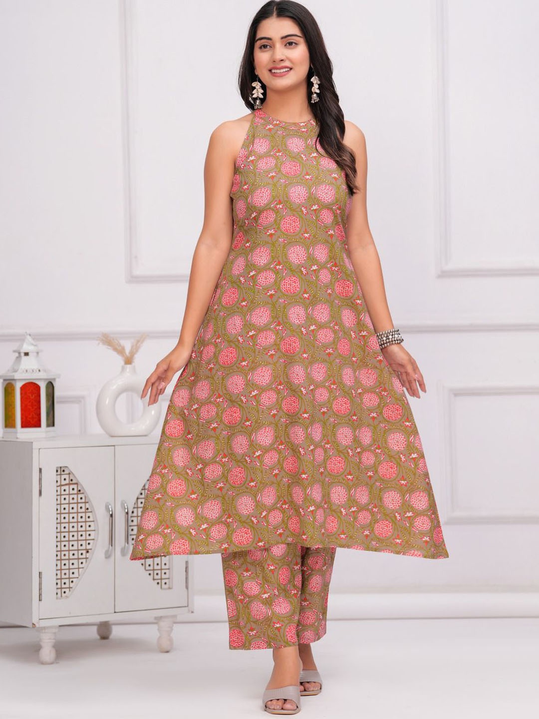 

Vivika Floral Printed Pure Cotton Tunic & Palazzo, Green