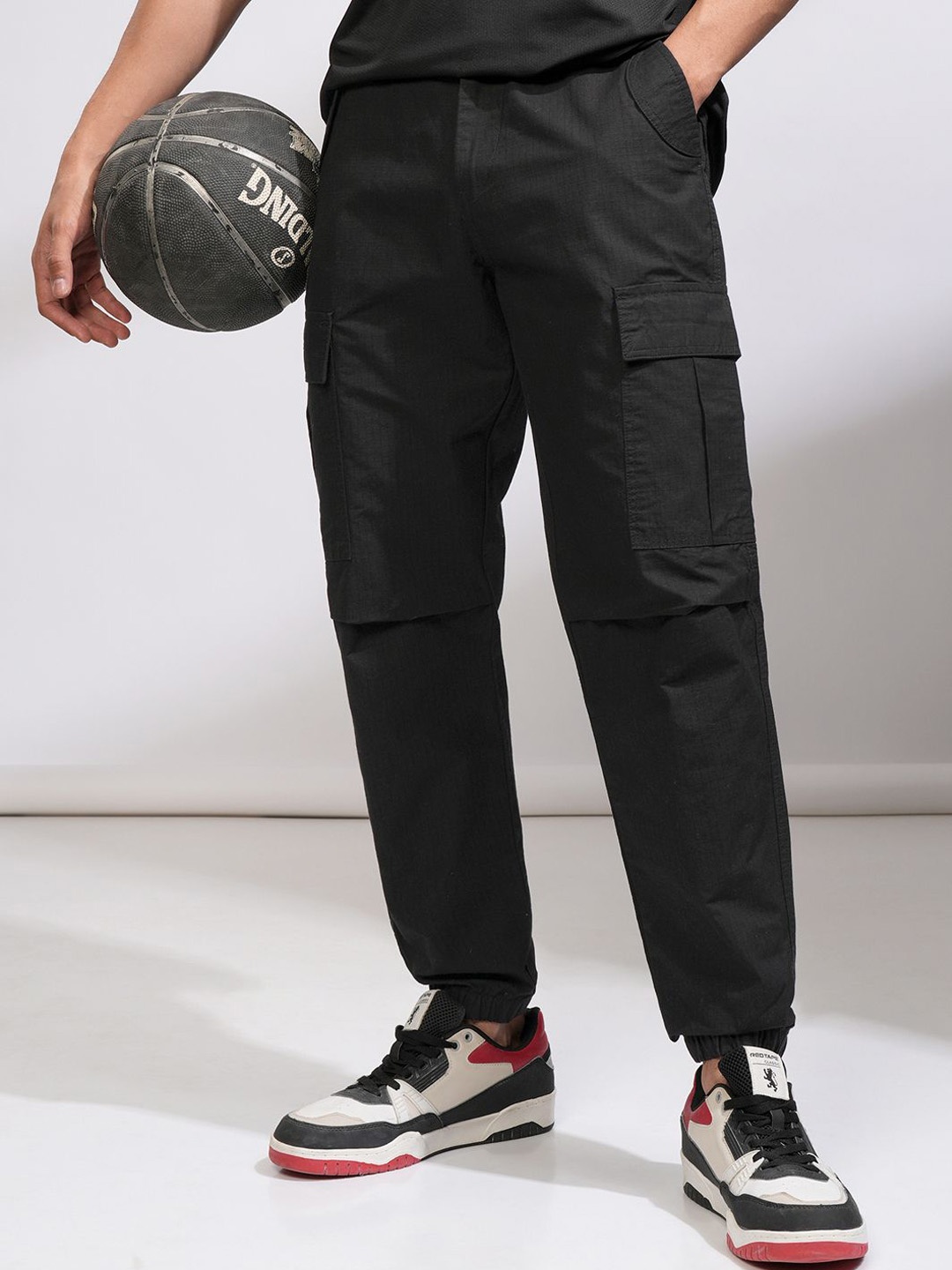 

HIGHLANDER Men Cotton Relaxed Fit Jogger Trousers, Black