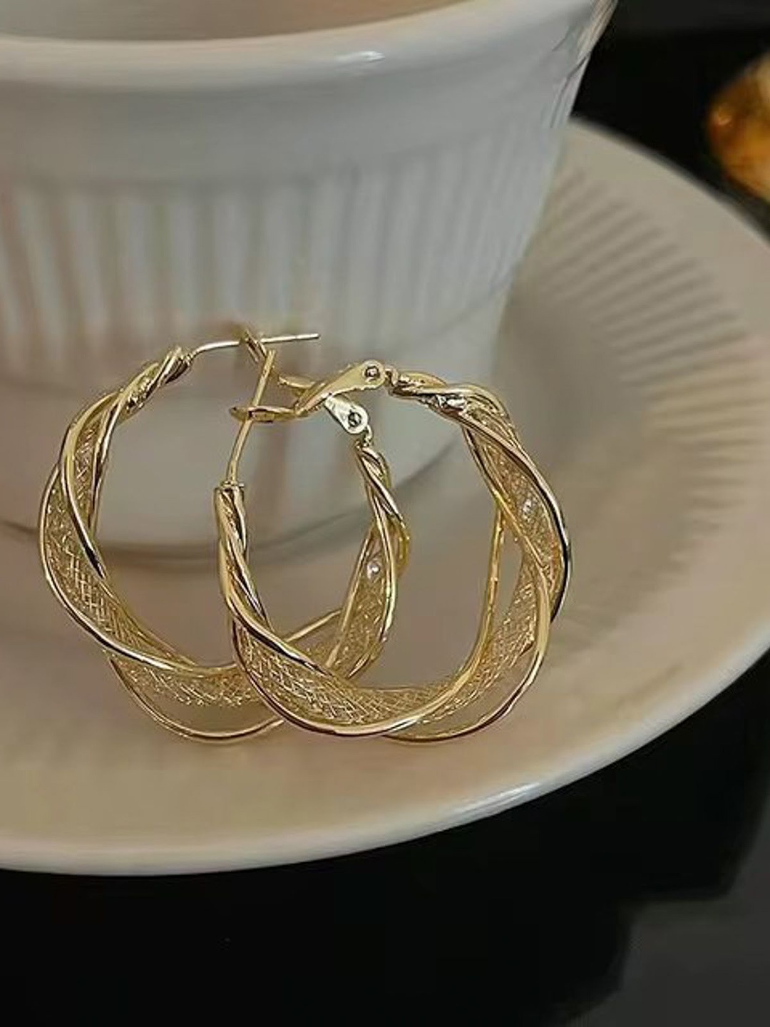 

PolluxCraft Gold Plated Contemporary Shaped Korean Hoop Earrings