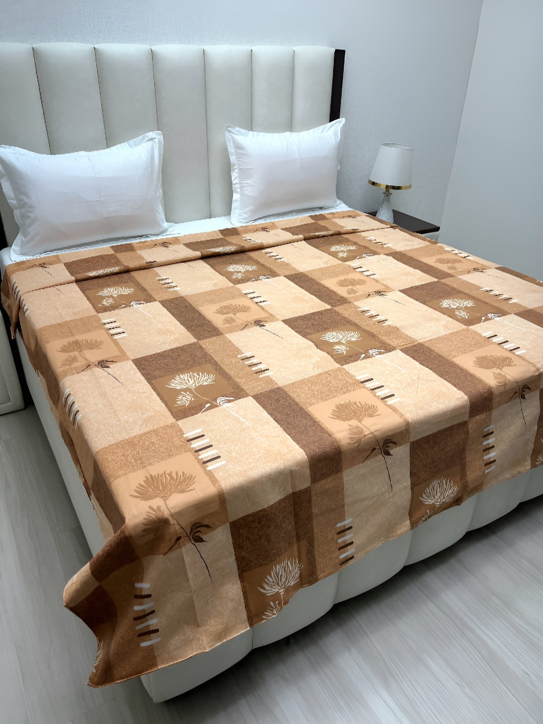 

Pure Decor Brown & White Printed Pure Cotton 260 TC King SizeDuvetCover