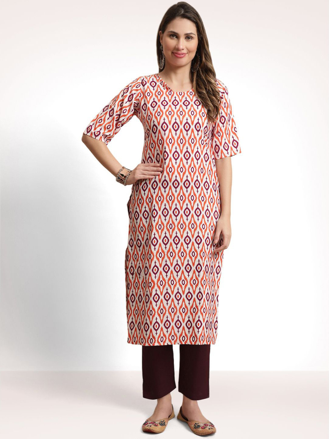 

Moda Rapido Geometric Printed Round Neck Straight Kurta With Trouser, Orange