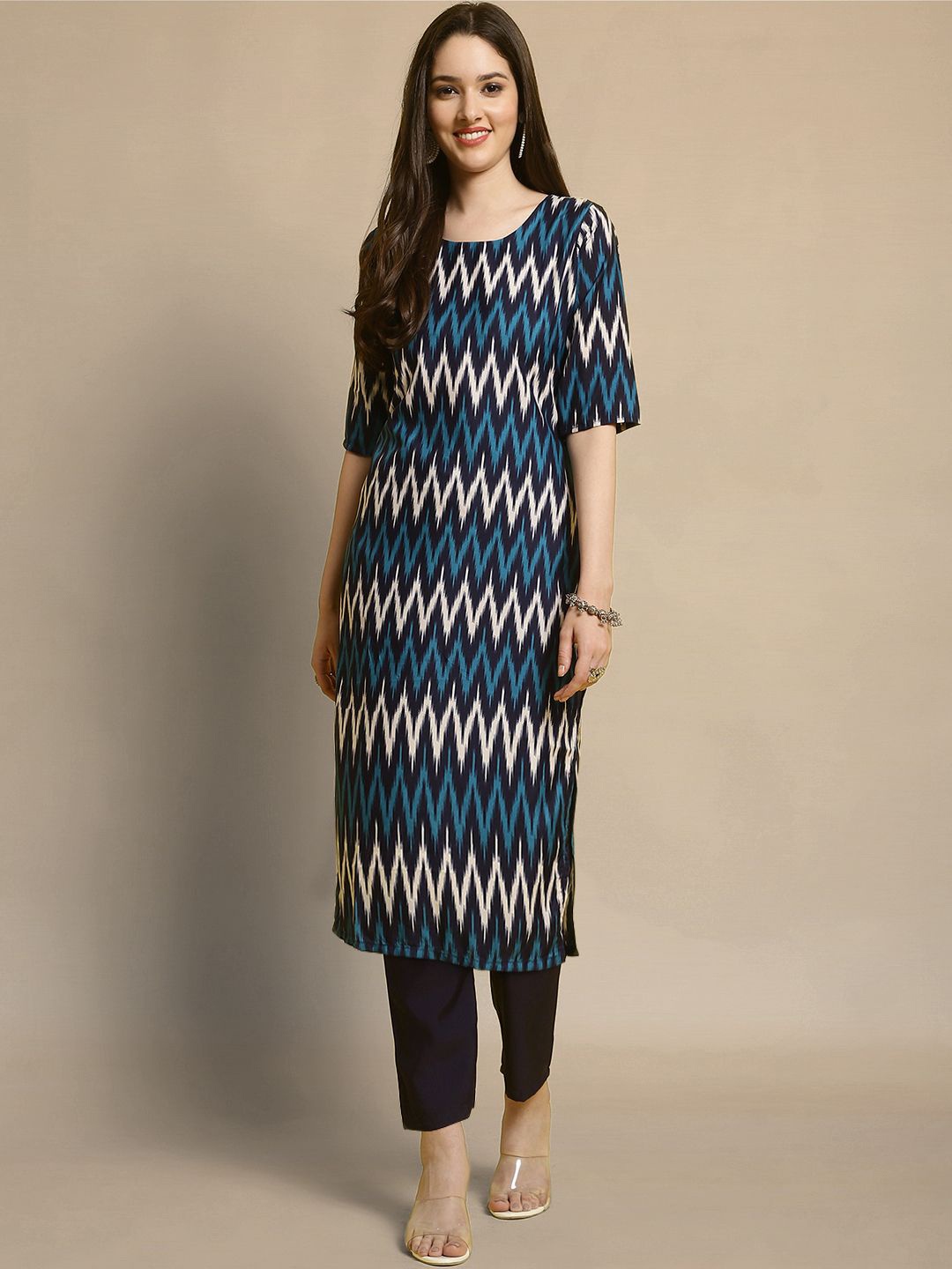 

Moda Rapido Chevron Printed Round Neck Straight Kurta With Trousers, Blue