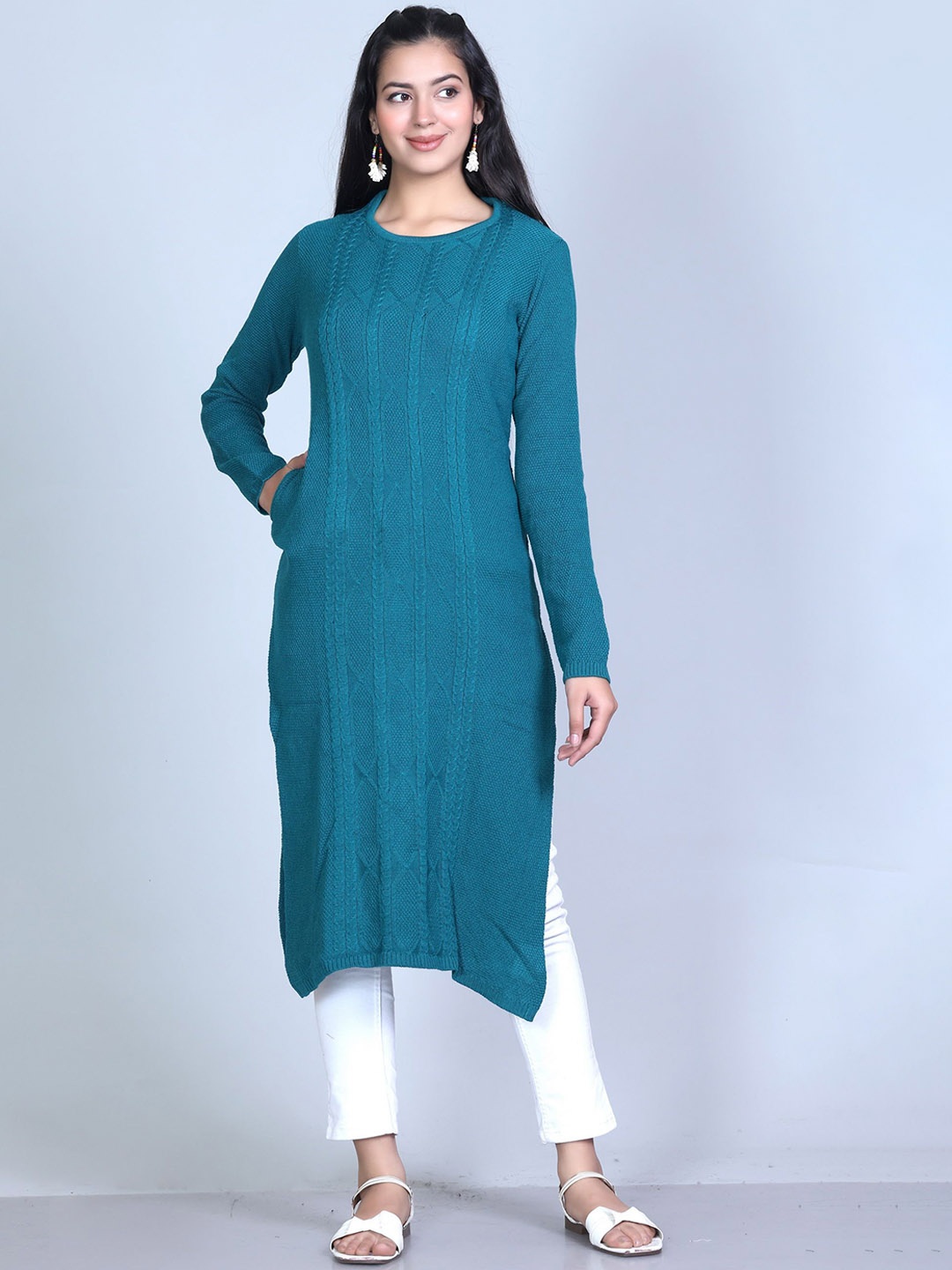 

BeriBlu Striped Woven Design Round Neck Jacquard Straight Kurta, Teal