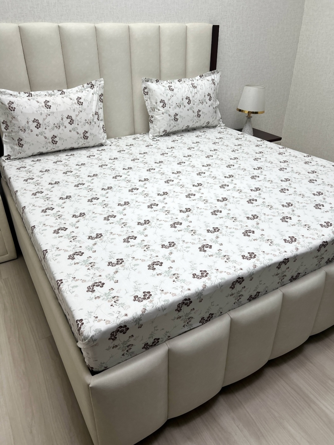 

Pure Decor White & Grey Floral 250 TC King Bedsheet with 2 Pillow Covers
