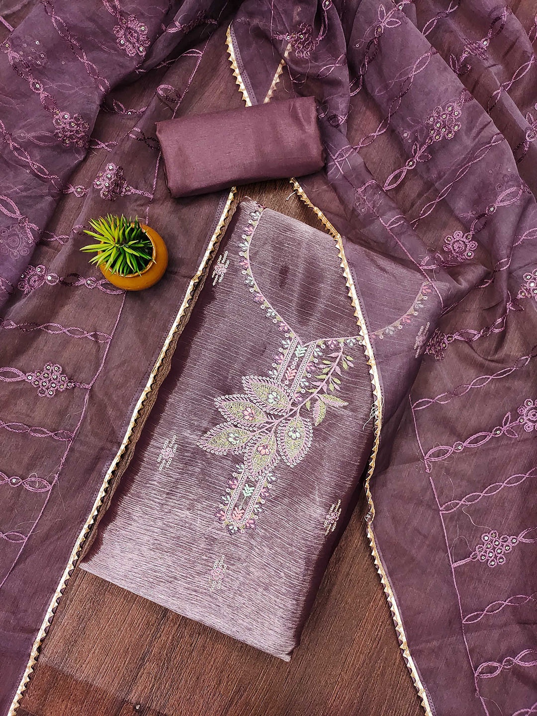 

SAINOOR Embroidered Unstitched Dress Material, Lavender
