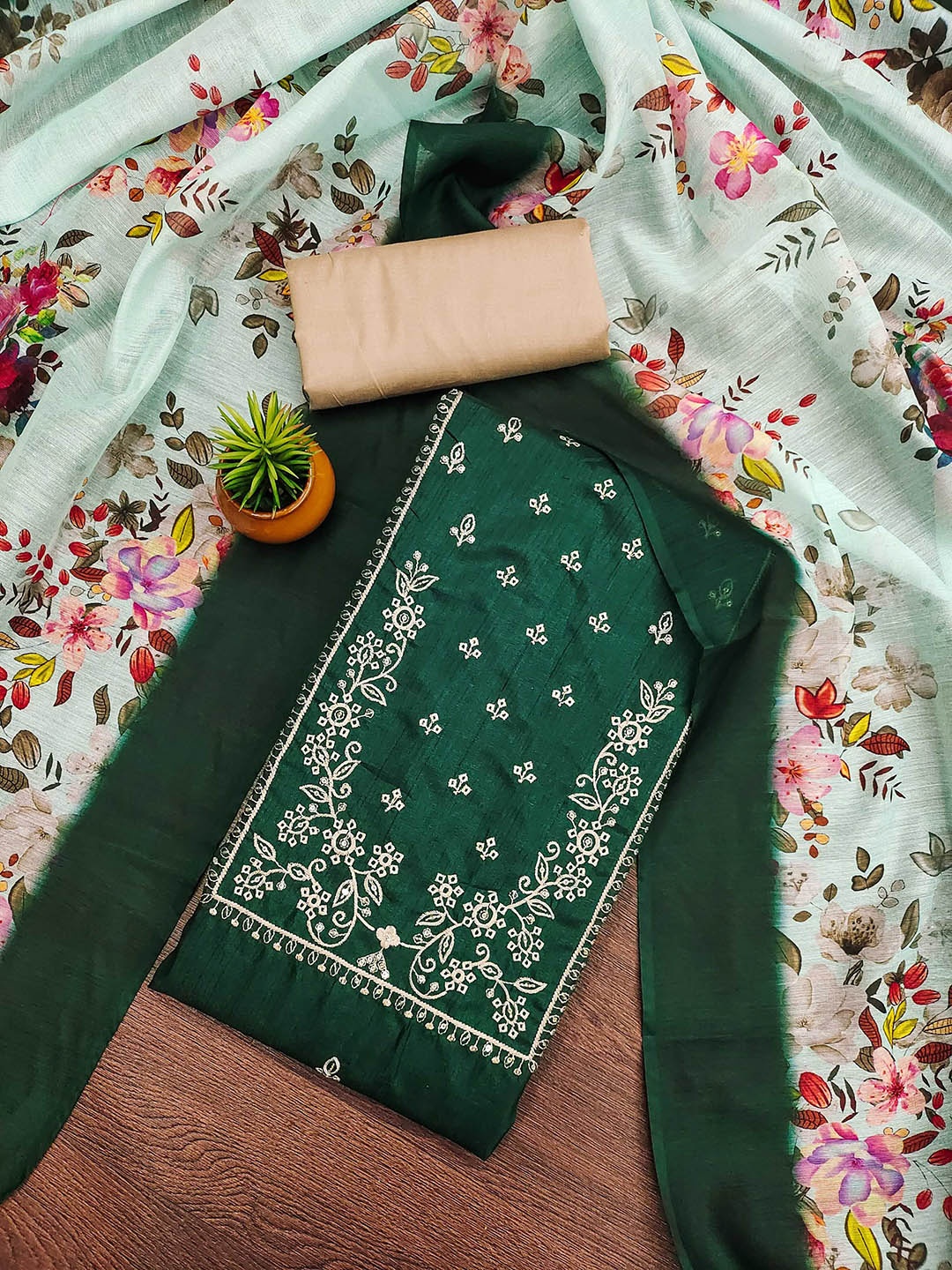 

SAINOOR Embroidered Thread Work Semi-Stitched Dress Material, Green