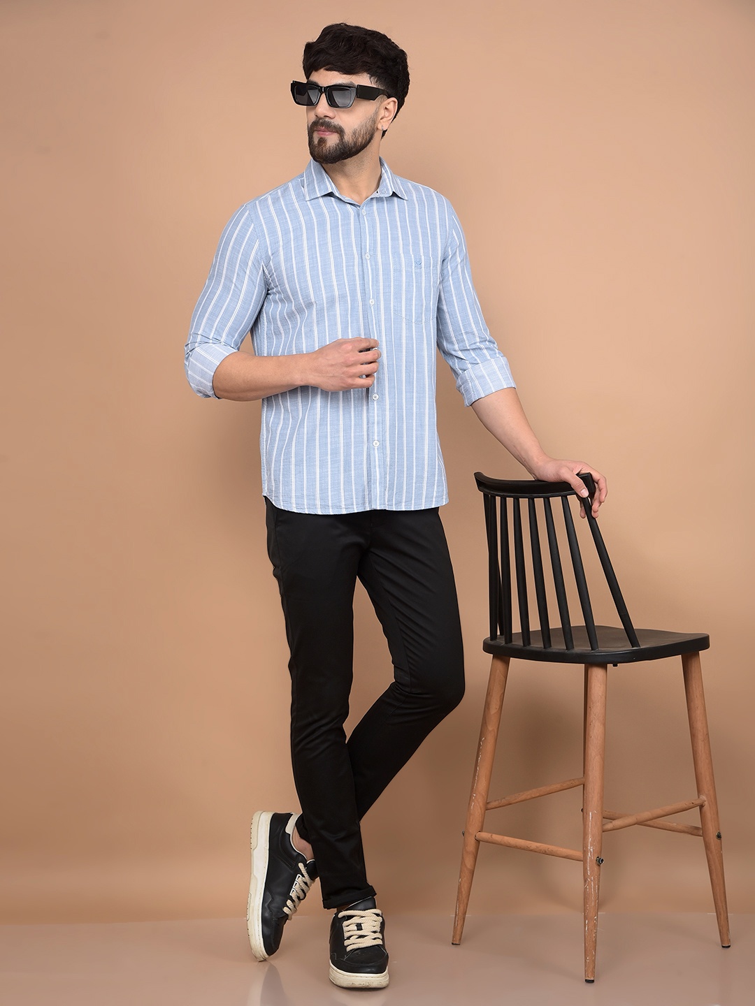 

Crimsoune Club Men Premium Slim Fit Spread Collar Vertical Striped Cotton Casual Shirt, Blue