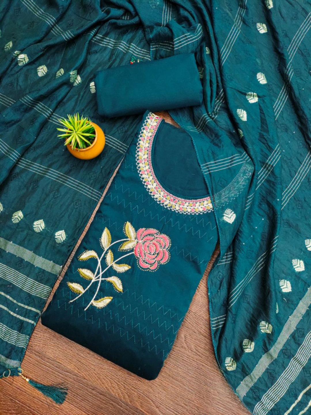 

ZEEPKART Unstitched Dress Material, Turquoise blue