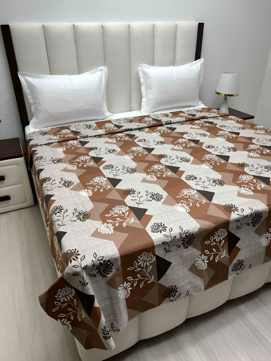 

Pure Decor Brown & White Floral Printed Pure Cotton 330 TC King Size Duvet Cover