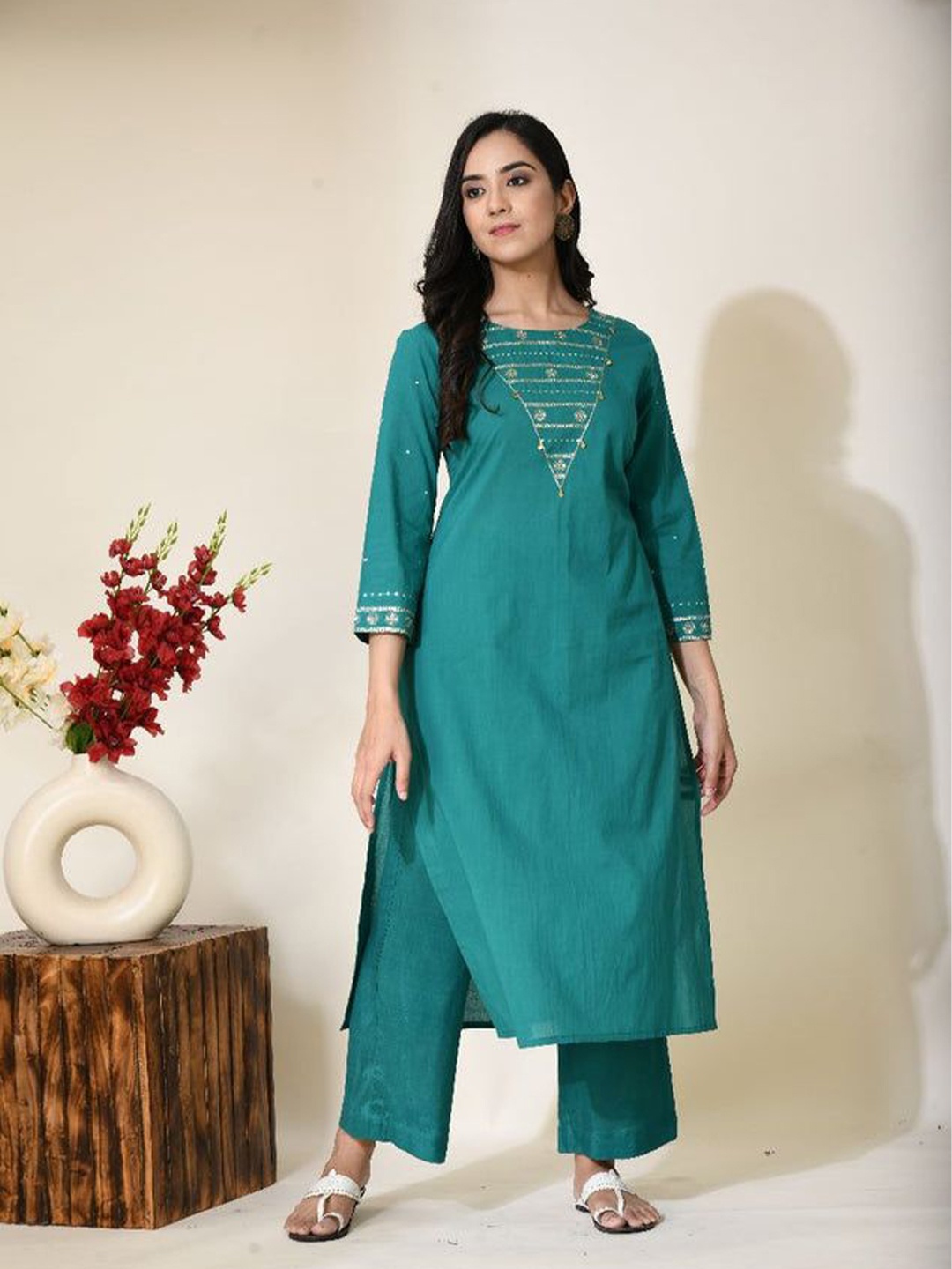 

SEEDS OF FUSION Floral Sequinned Work Round Neck Pure Cotton Straight Kurta, Turquoise blue