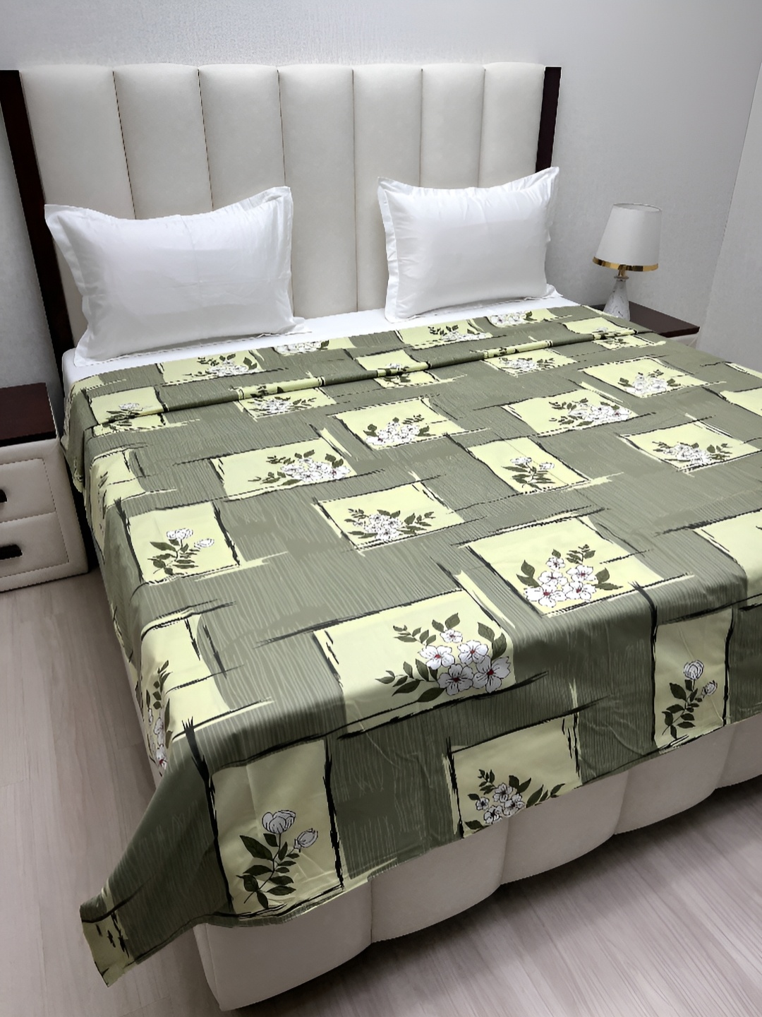 

Pure Decor Green & White Printed Pure Cotton 260 TC King Size Duvet Cover