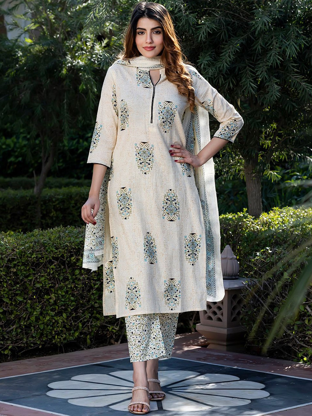 

KALINI Women Floral Printed Regular Pure Cotton Kurta with Trousers & With Dupatta, Off white