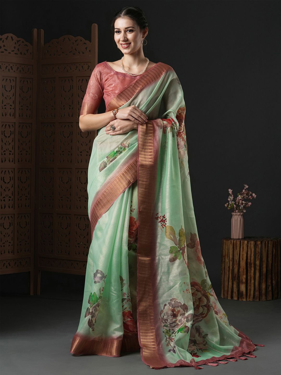 

Mitera Floral Zari Organza Sungudi Saree, Sea green