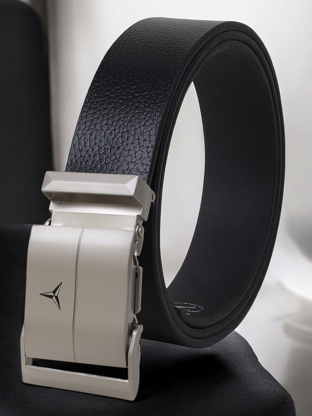 

Metronaut Men Textured Leather Formal Belt, Black