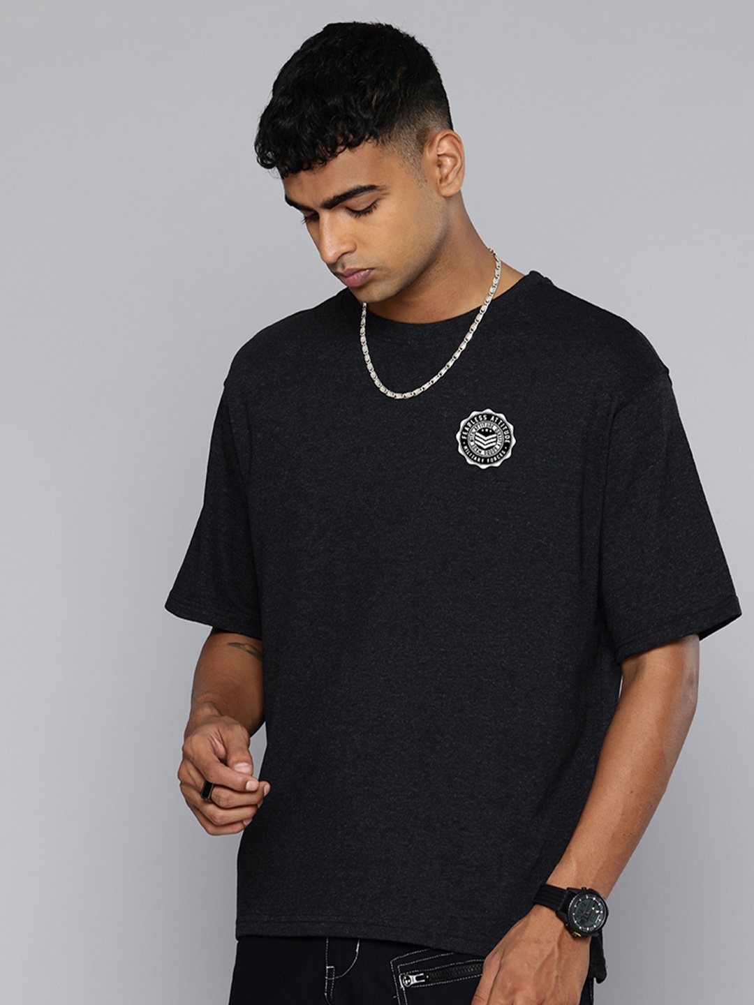 

R.Code by The Roadster Life Co. Men Pockets T-shirt, Charcoal