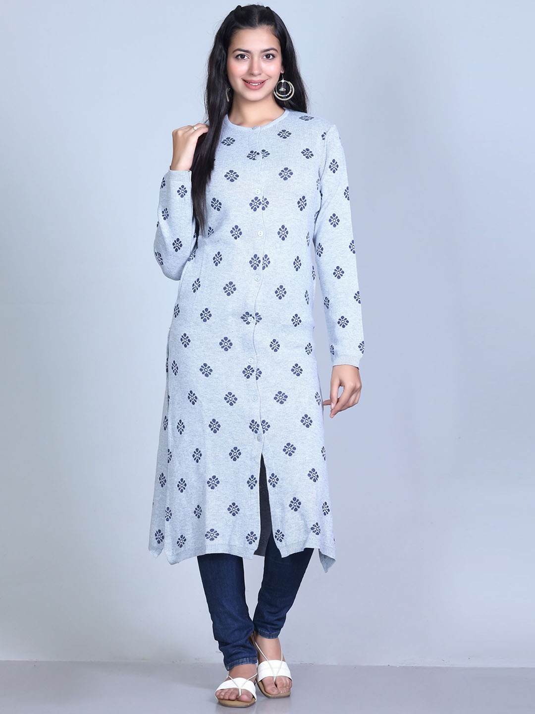 

BeriBlu Floral Woven Design Round Neck Jacquard Straight Kurta, Blue