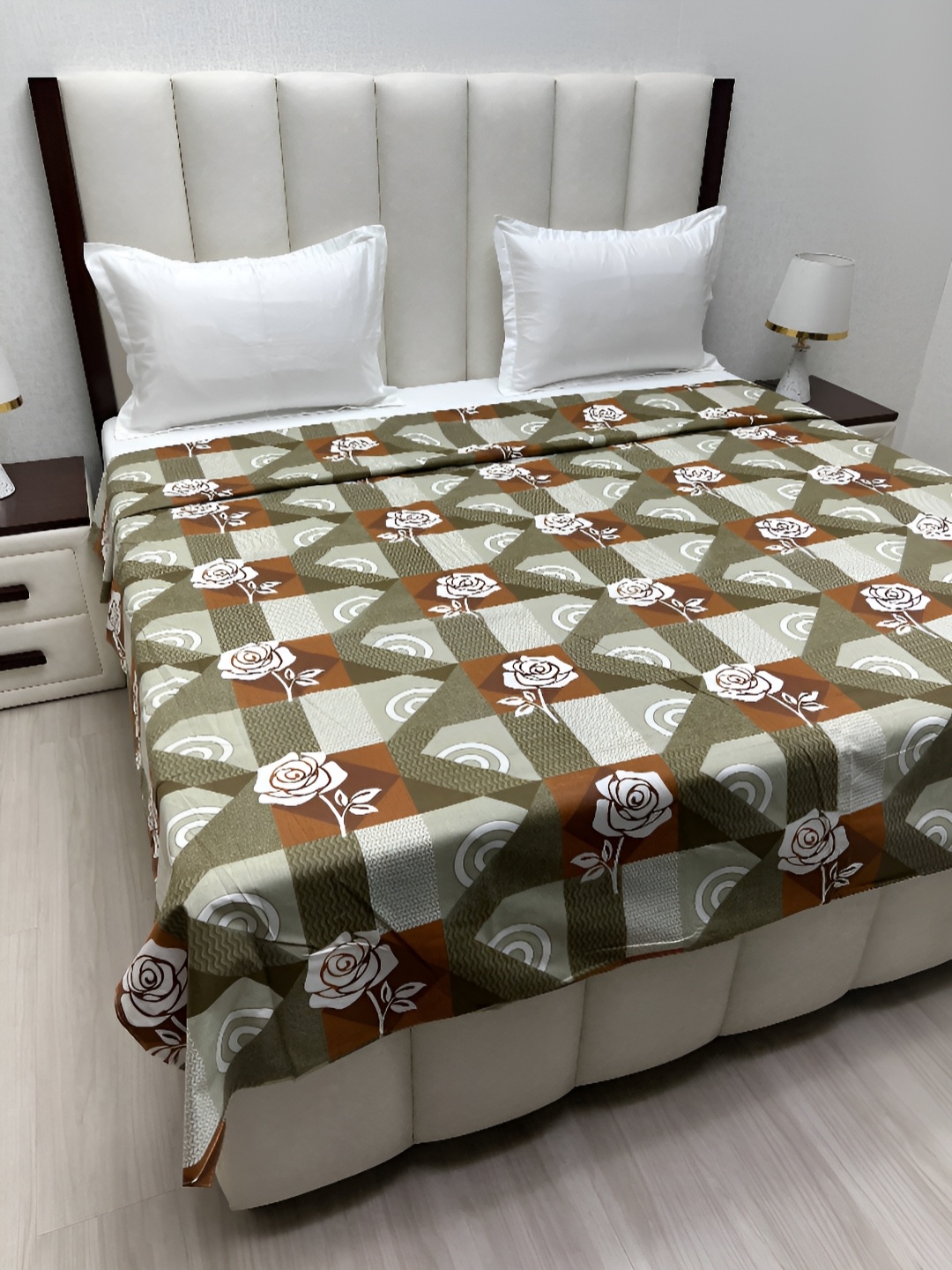 

Pure Decor Green & White Floral Printed Pure Cotton King Size Duvet Cover