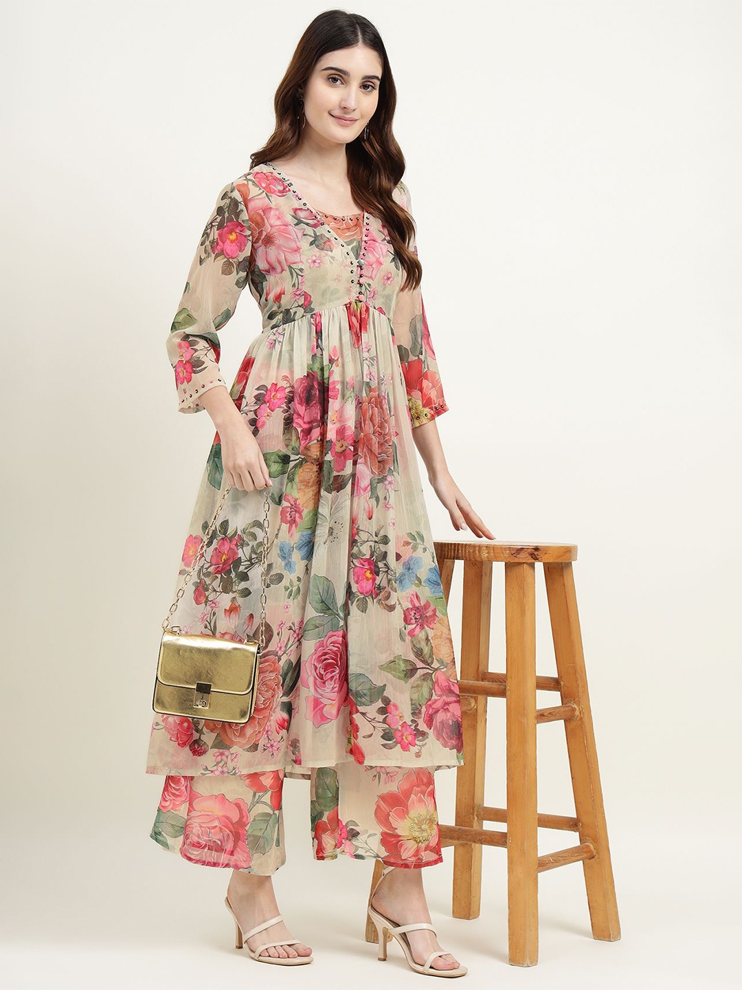 

ZARI Women Floral Printed Regular Kurta with Palazzos, Brown