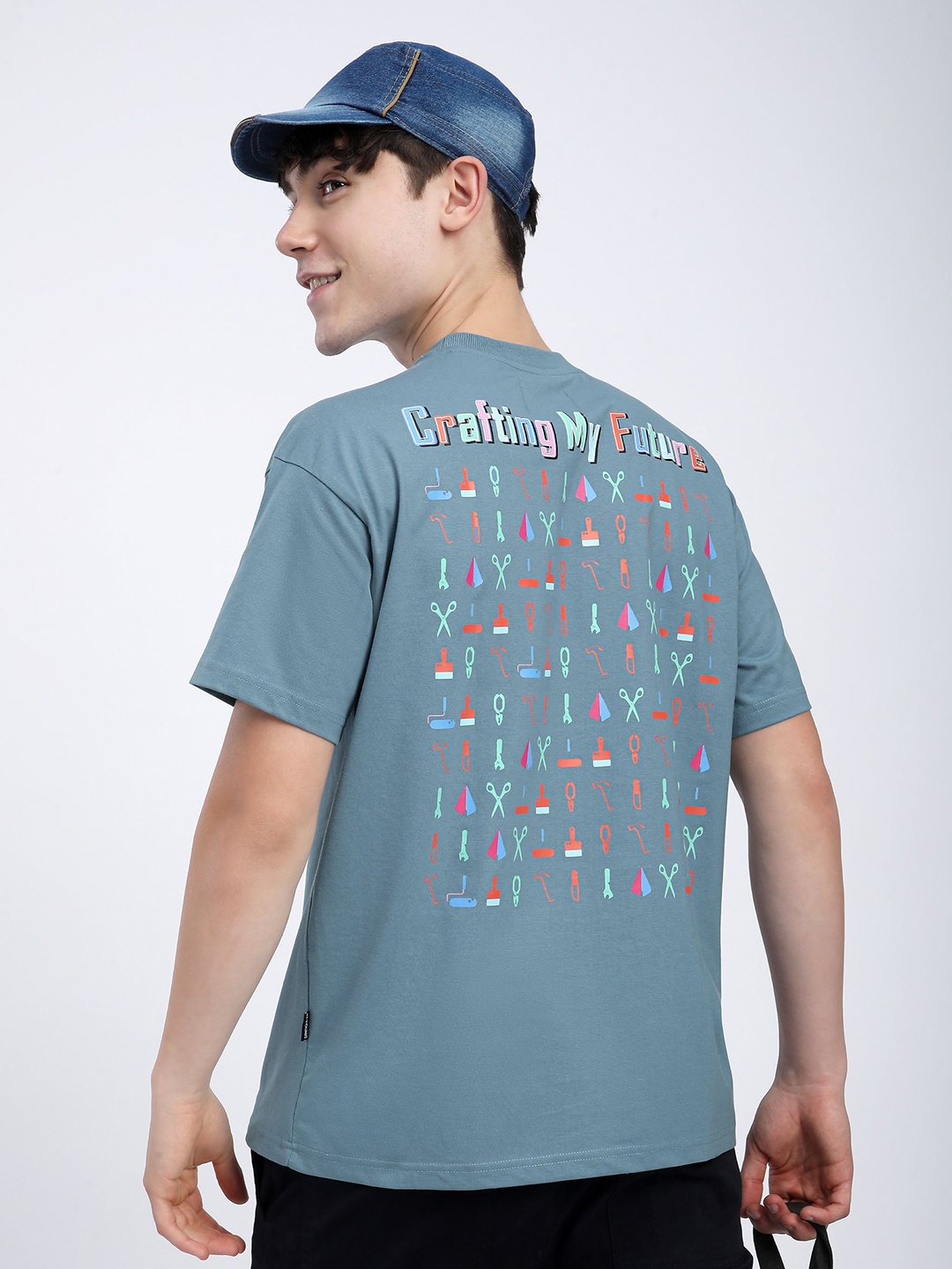 

Beyoung Men Typography Printed Raw Edge T-shirt, Blue