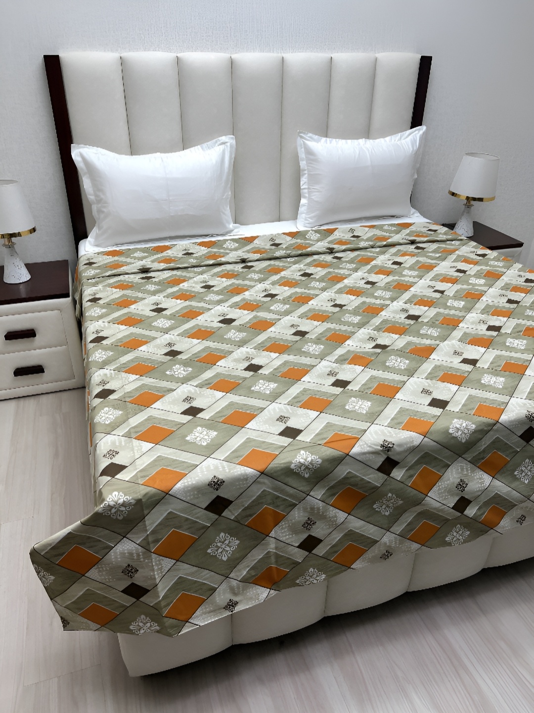 

Pure Decor Grey & Mustard Printed Pure Cotton 260 TC King Size Duvet Cover