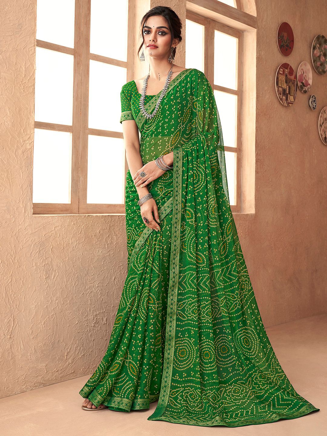 

Mitera Bandhani Poly Chiffon Bandhani Saree, Green