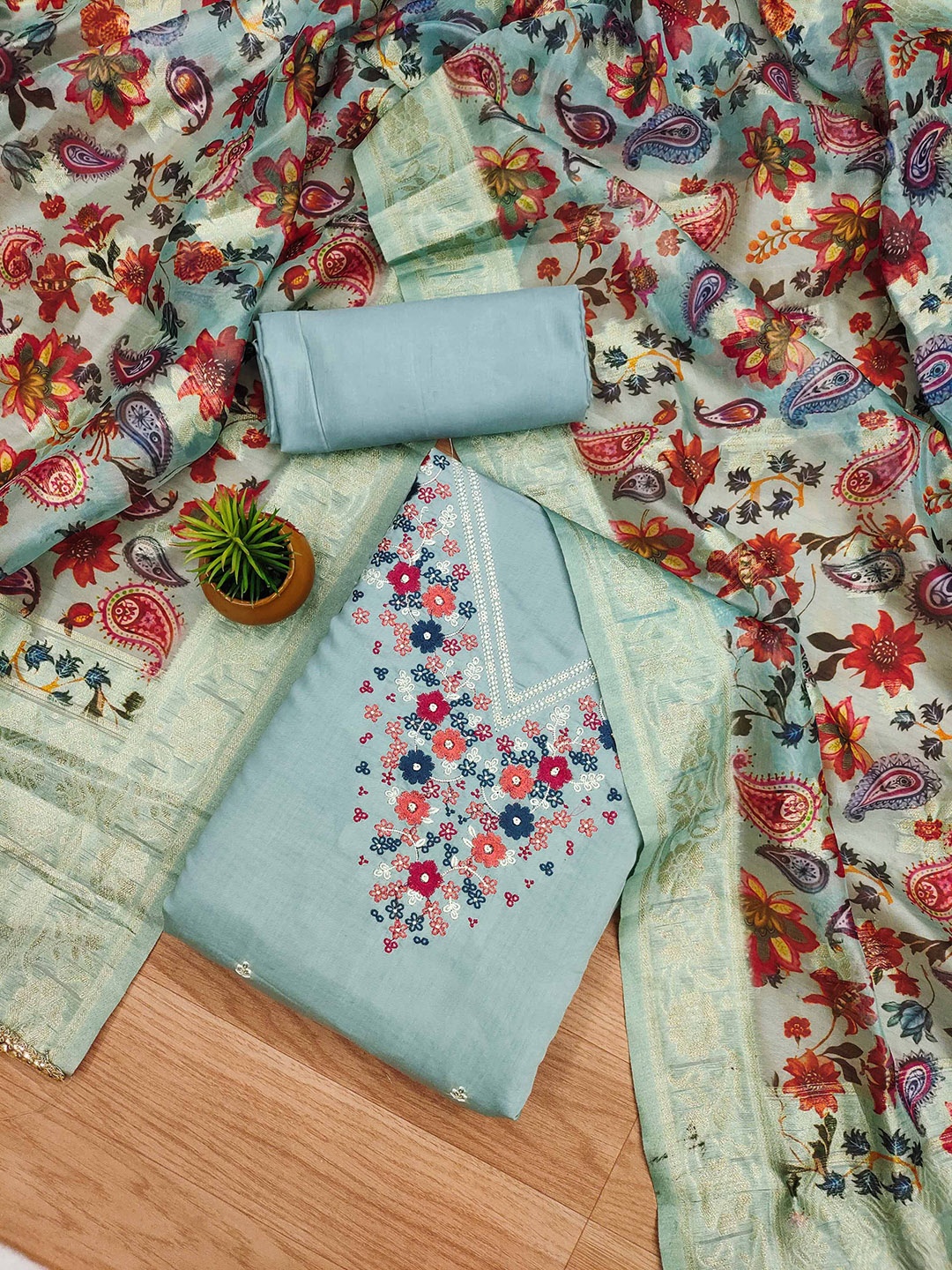 

SAINOOR Embroidered Pure Silk Unstitched Dress Material, Sea green