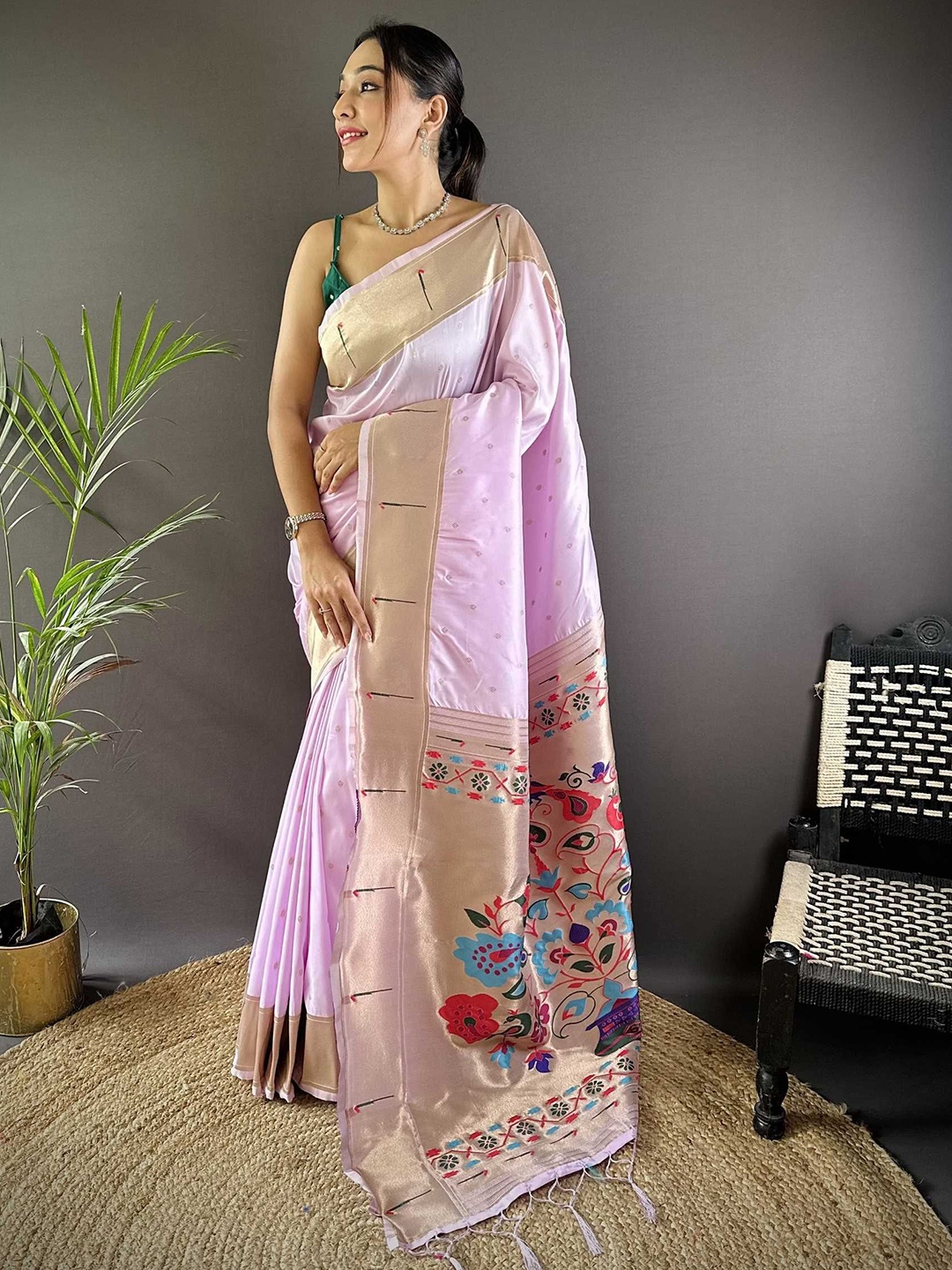 

Mitera Woven Design Printed Zari Paithani Saree, Lavender