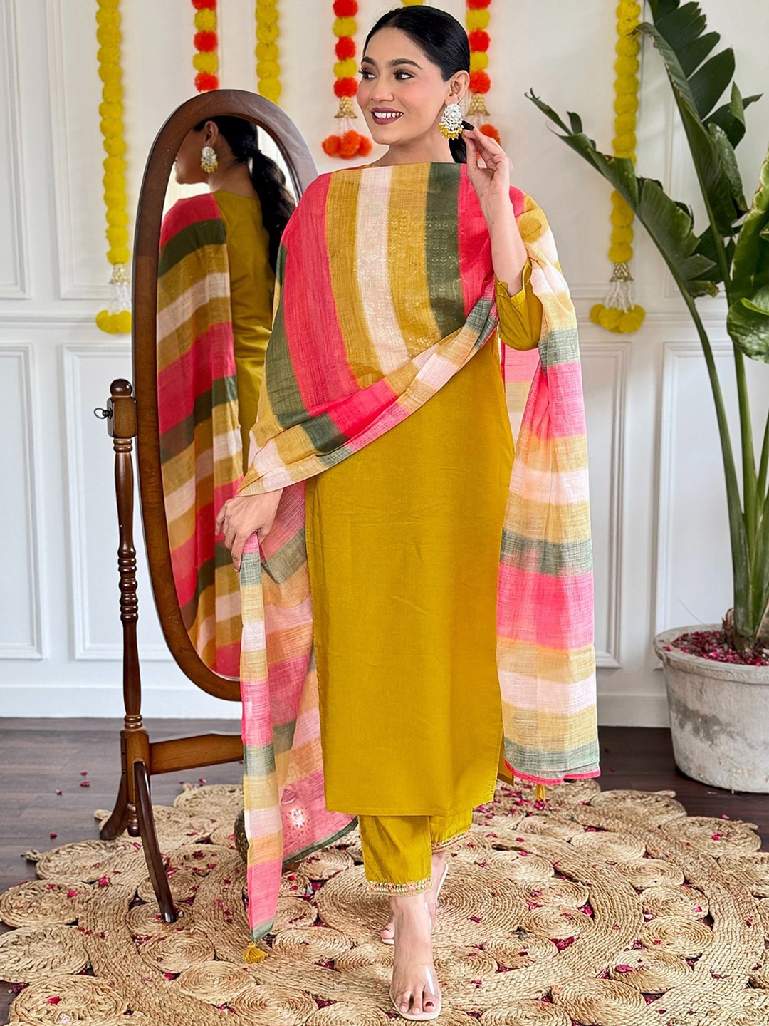 

Anouk Floral Embroidered Notch-Neck Straight Kurta With Trousers And Dupatta, Mustard