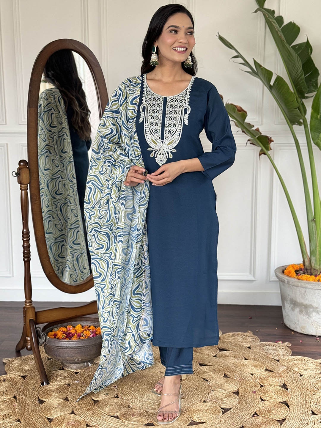 

Anouk Women Floral Embroidered Regular Thread Work Kurti with Trousers & With Dupatta, Blue