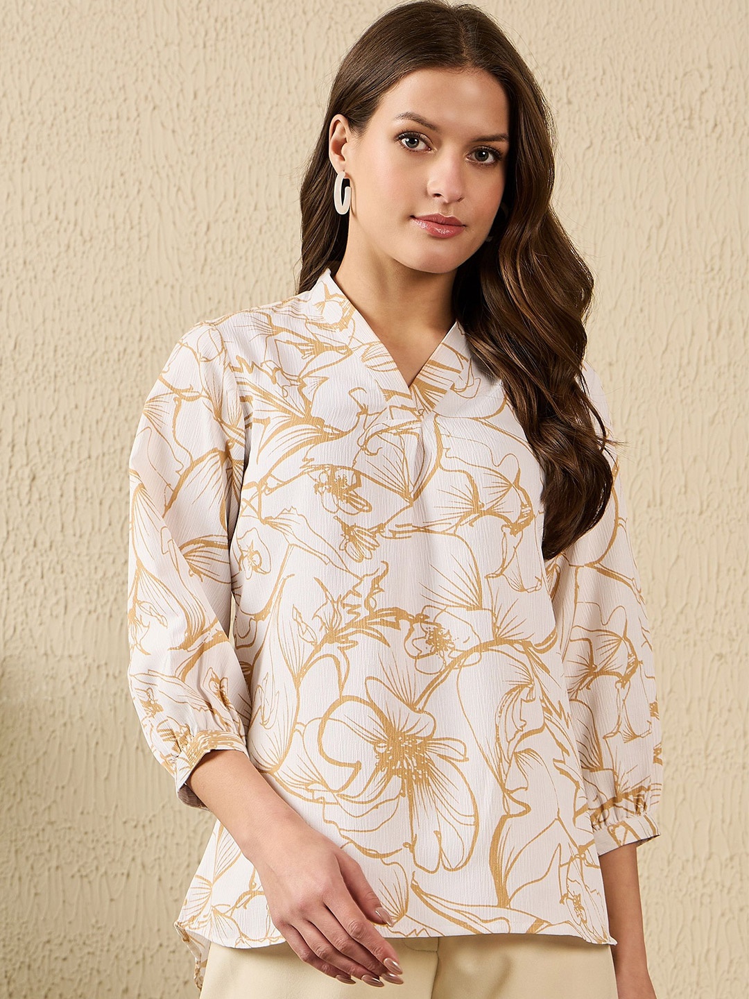 

The Roadster Lifestyle Co Printed V-Neck Casual Tops, White