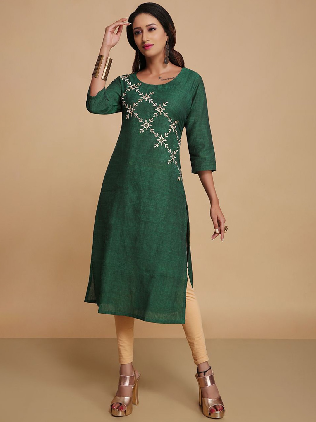 

WoodenTant Floral Embroidered Thread Work Khadi Straight Kurta, Green