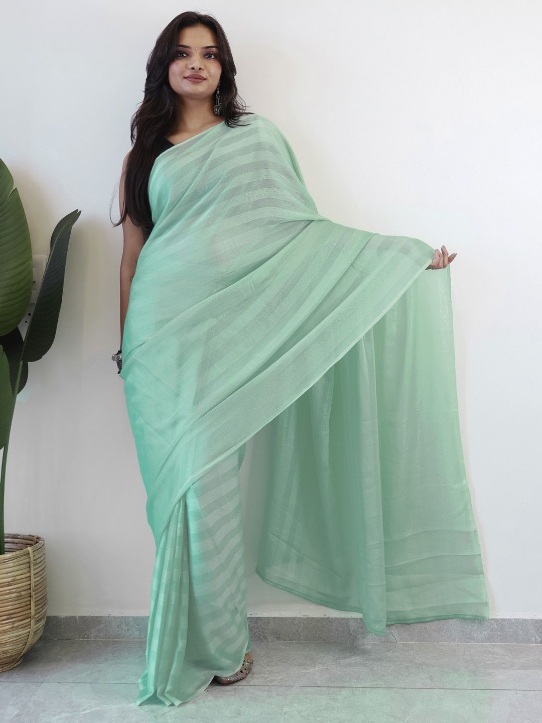 

Mitera Striped Poly Georgette Ready to Wear Saree, Turquoise blue