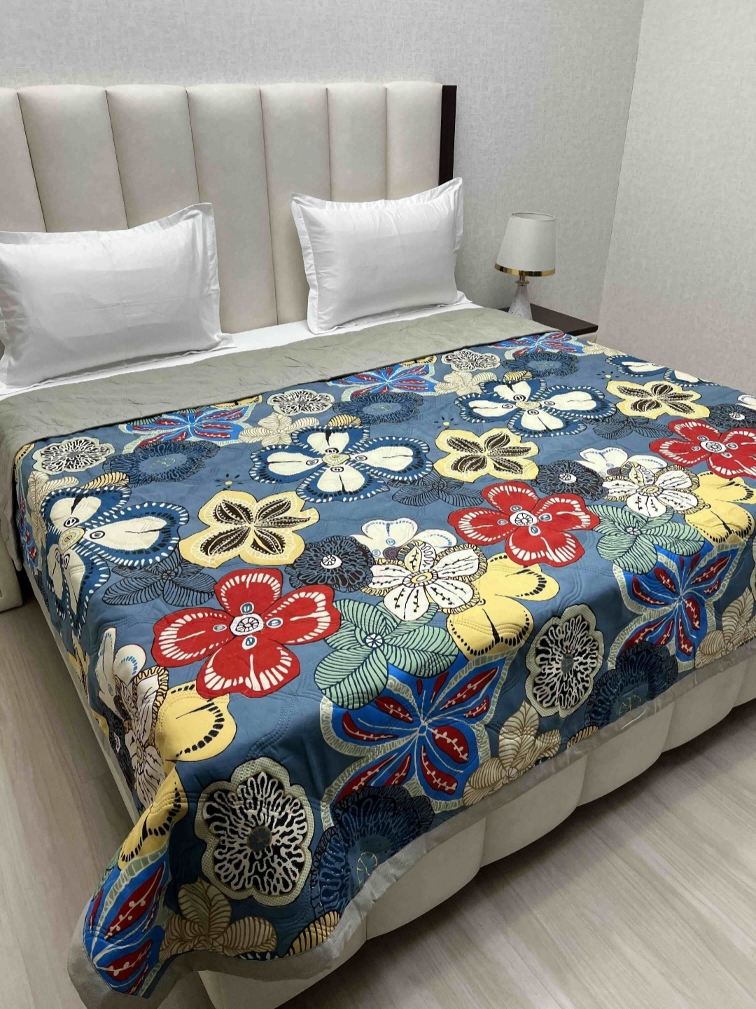 

Pure Decor Blue & Yellow Floral Printed Microfiber AC Room 400 GSM Double Bed Comforter