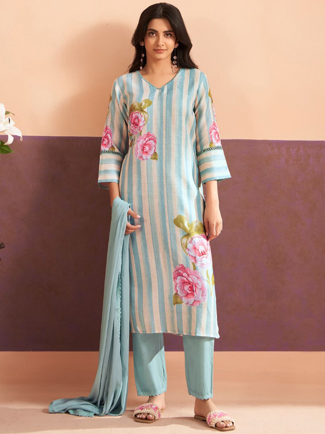 

Indo Era Floral Printed V-Neck Sequinned Linen Kurta With Trouser & Dupattta, Blue