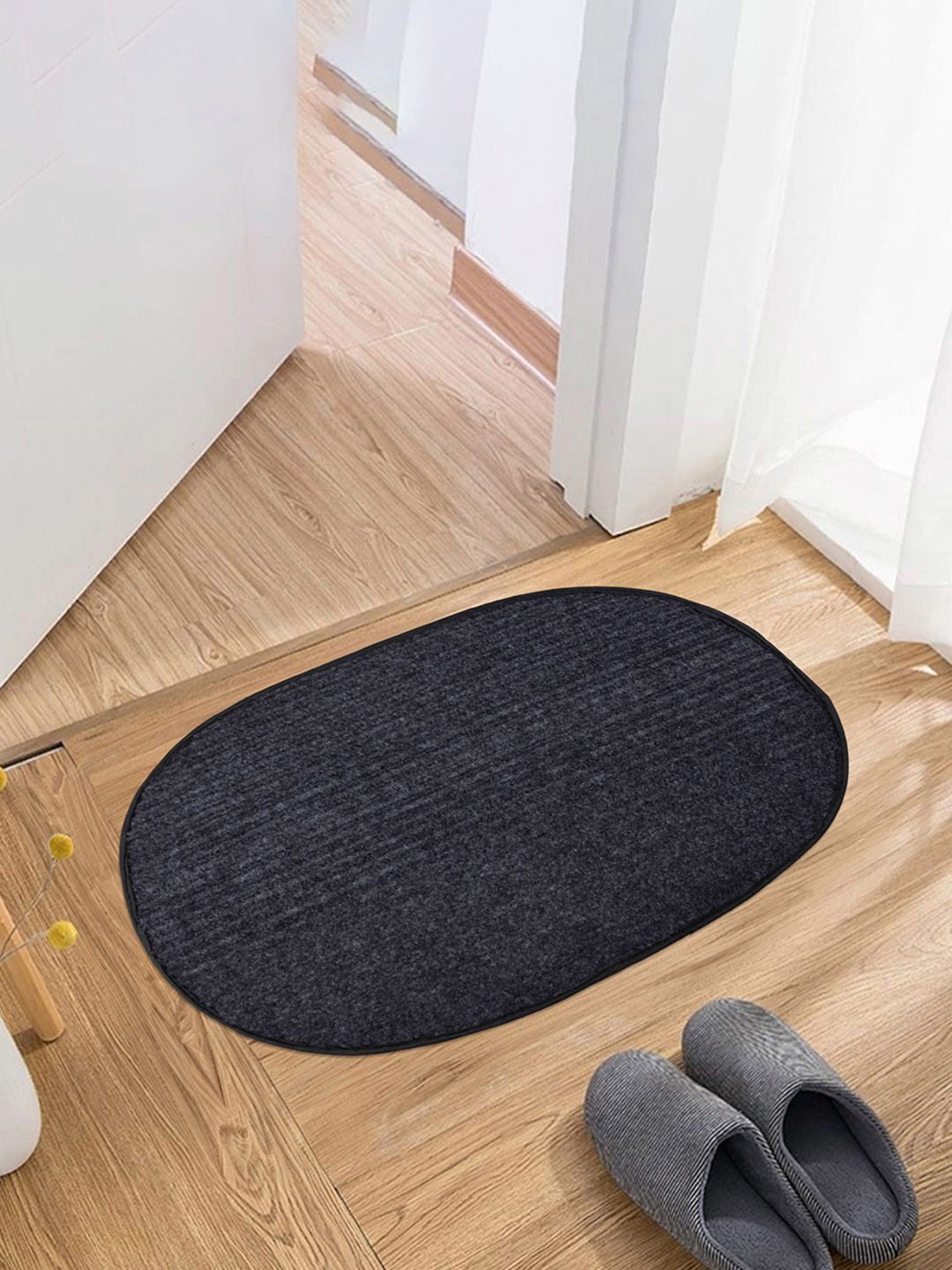 

Kuber Industries Maroon & Black 2 Pieces Woollen Doormats