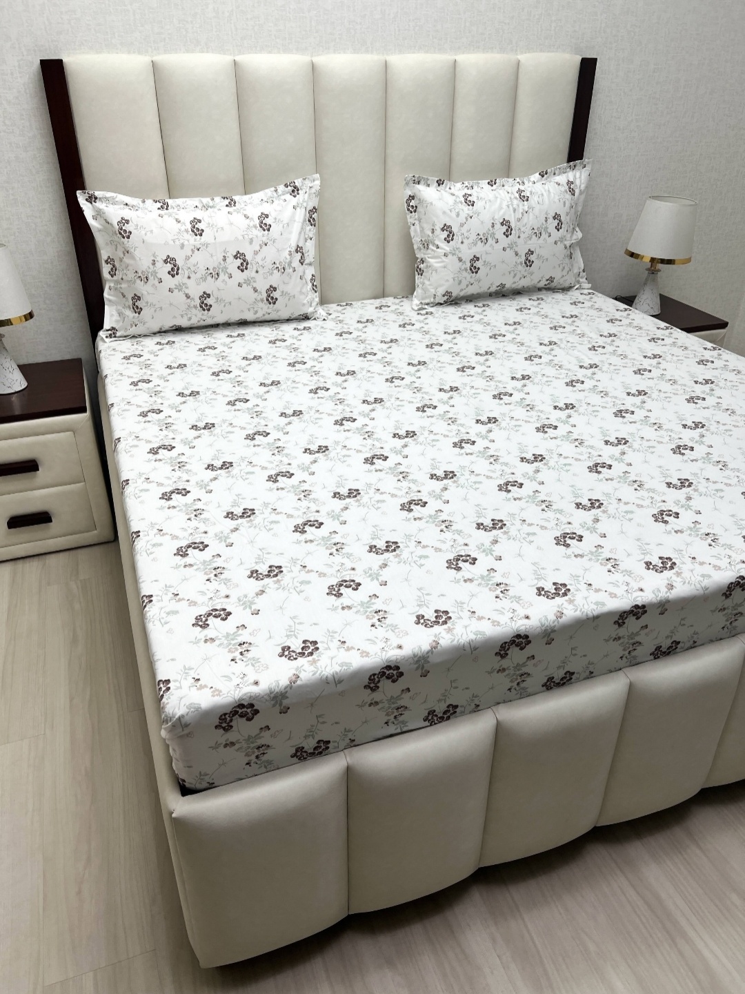 

Pure Decor White & Grey Floral 260 TC King Bedsheet with 2 Pillow Covers