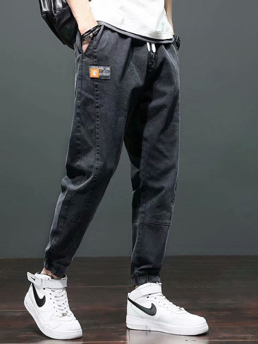 

HERE&NOW Men Regular Fit Mid Rise Clean Look Jeans, Black