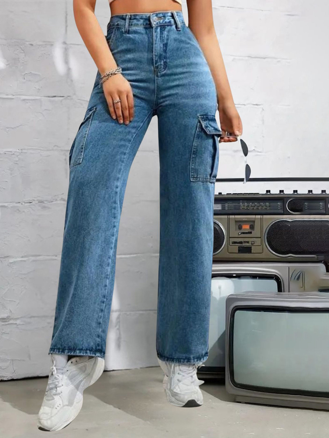 

DressBerry Women Comfort Straight Fit High-Rise Light Fade Acid Wash Stretchable Jeans, Blue