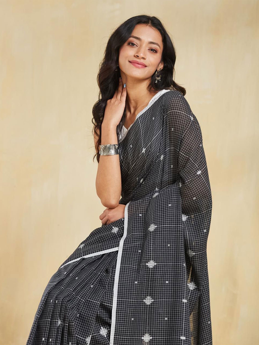 

Fabindia Checked Pure Cotton Jamdani Saree, Black