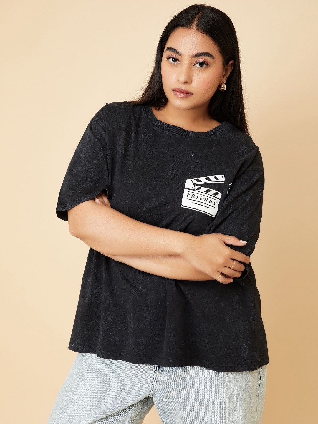 

max Plus size Typography Printed V-Neck Applique T-shirt, Black