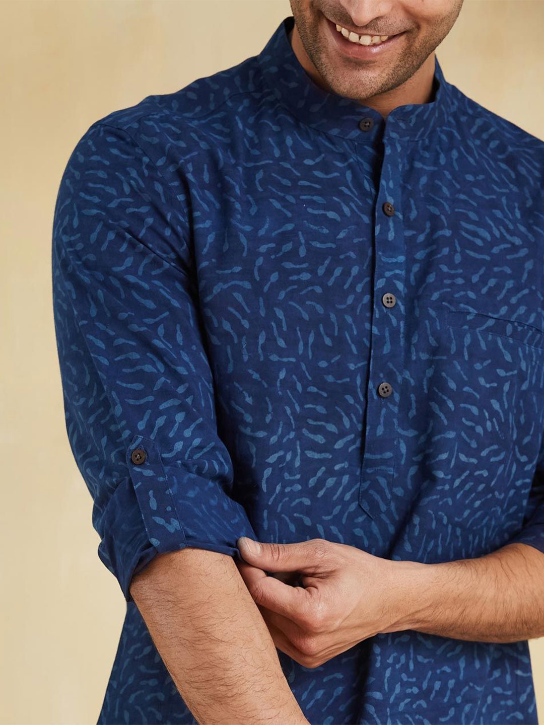 

Fabindia Men Slim Fit Opaque Printed Casual Shirt, Blue