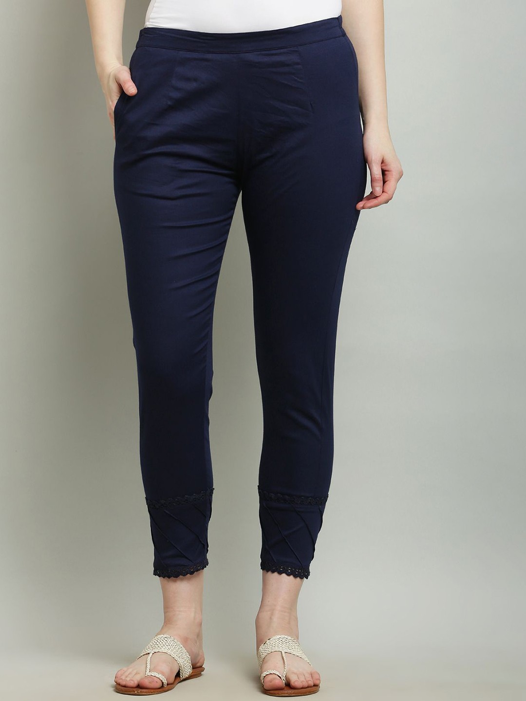 

Sellingsea Women Trousers, Navy blue