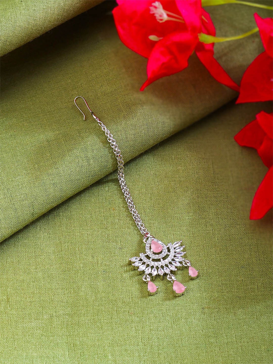

Yellow Chimes Rhodium-Plated American Diamond Maang Tikka Head Jewellery, Silver