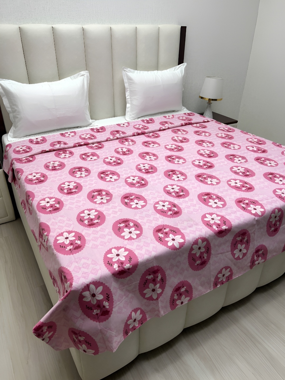 

Pure Decor Pink & White Printed Double King Duvet Cover 2.23m x 2.43m