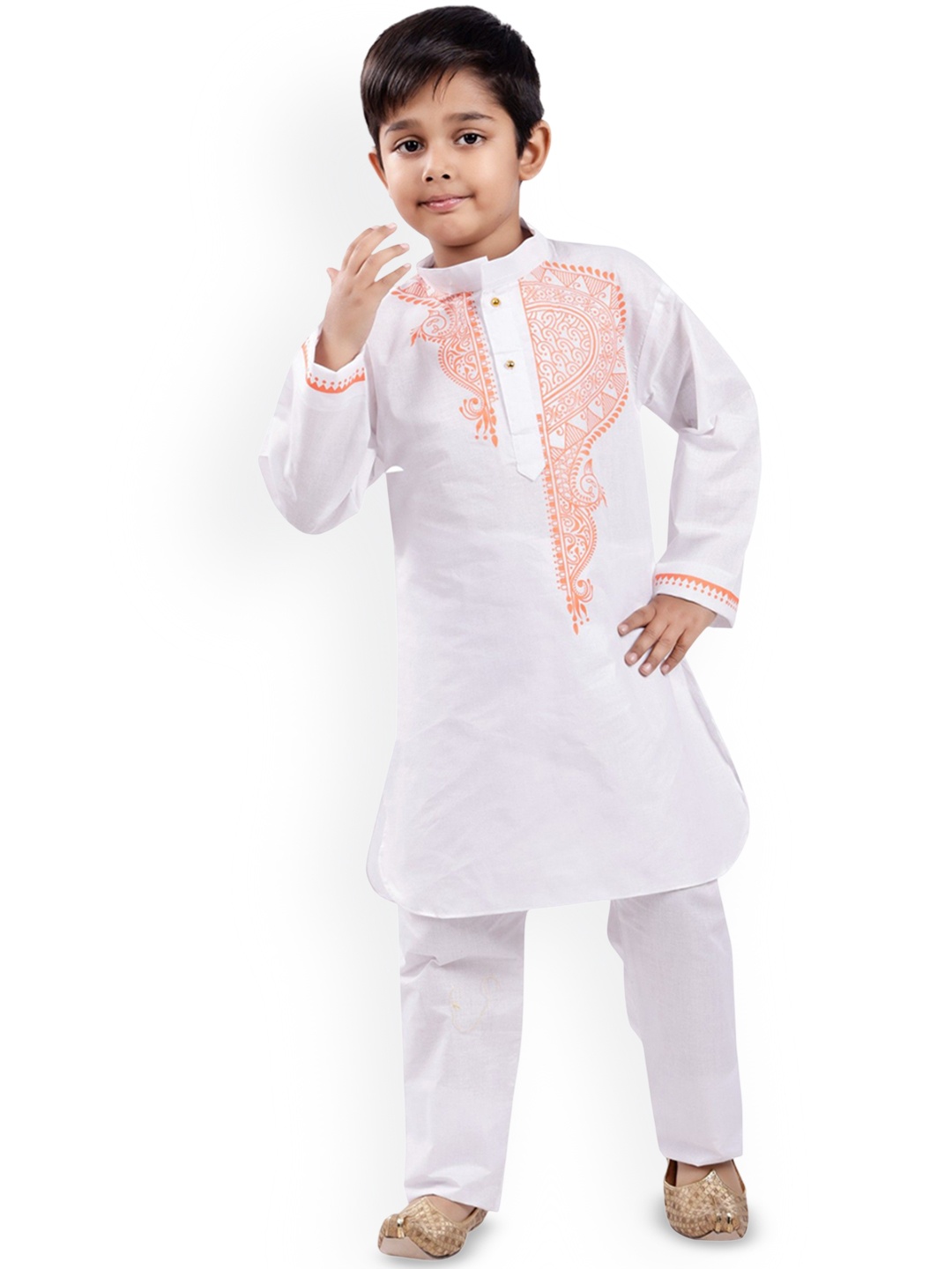 

BAESD Boys Ethnic Motifs Printed Mandarin Collar Straight Kurta With Trouser, White