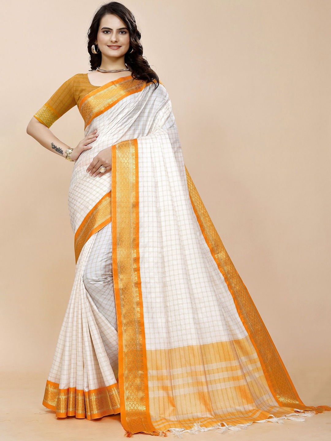 

Fashion FRICKS Checked Silk Cotton Saree, Yellow